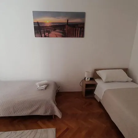 Apartment Milmar - Self Check-In Zadar Exterior photo